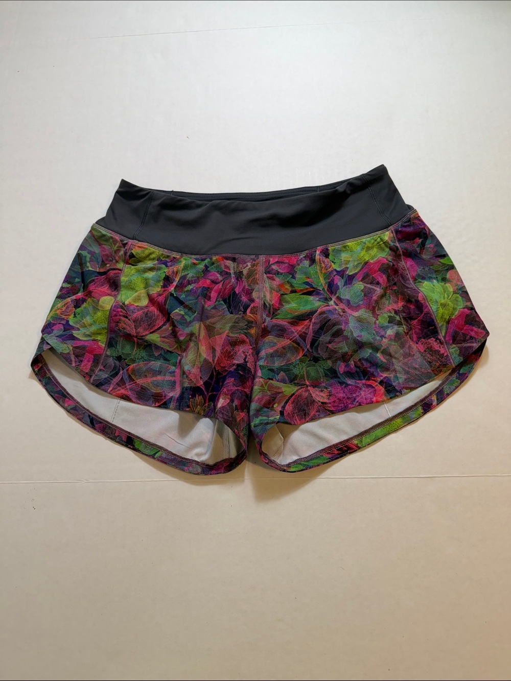 Lululemon Speed Up Mid-Rise Lined Short 4"
Style Number: W7AVOT